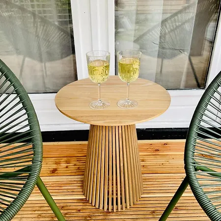 Unique In The Veluwe With Air Conditioning Chalet