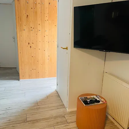 Unique In The Veluwe With Air Conditioning Chalet