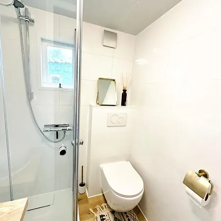 Unique In The Veluwe With Air Conditioning Chalet *