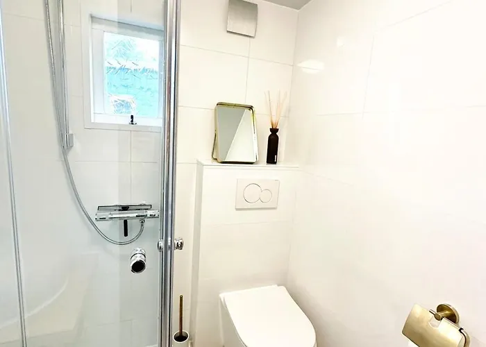 Unique In The Veluwe With Air Conditioning Alpstuga *