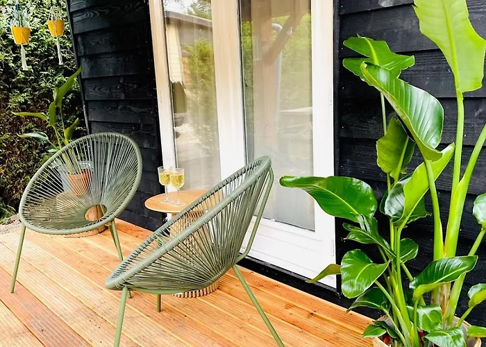 Unique In The Veluwe With Air Conditioning Alpstuga