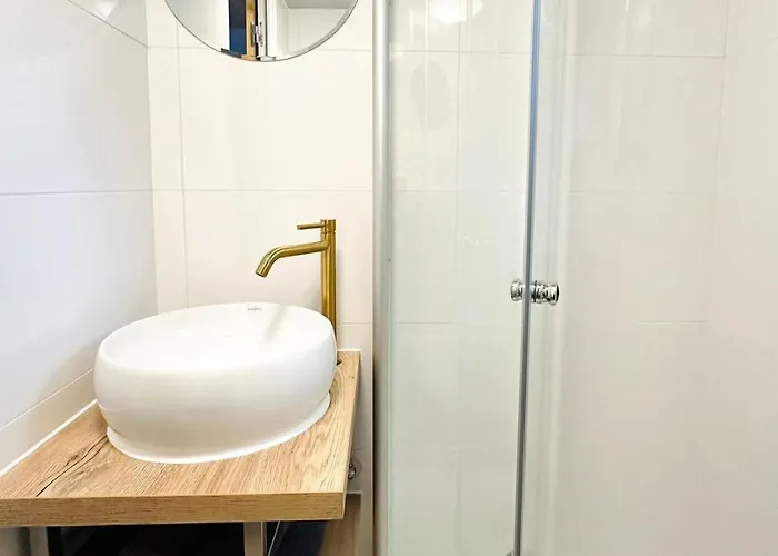 Unique In The Veluwe With Air Conditioning Alpstuga